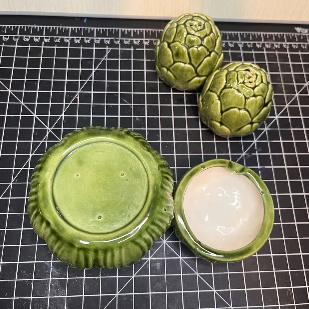 Artichoke 3 Set  Cottagecore Salt Pepper Shaker Dish With Lid Ceramic 70’s